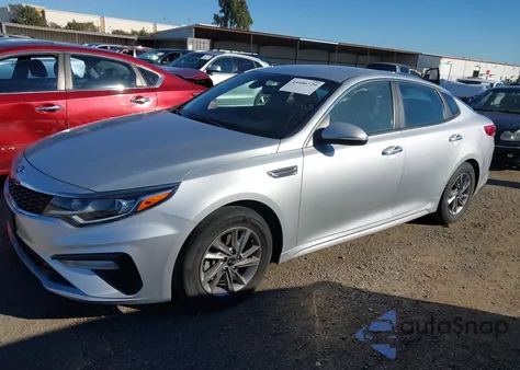 2020 Kia Optima Lx z USA, uszkodzony, nr VIN 5XXGT4L32LG437116